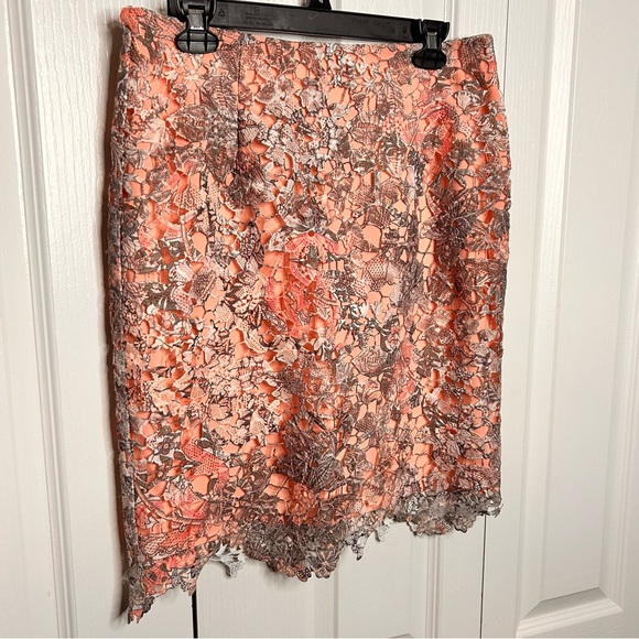 T Tahari Women's Carolina Peach Glow Mini Skirt Zipper Size 6 Floral - Picture 2 of 5